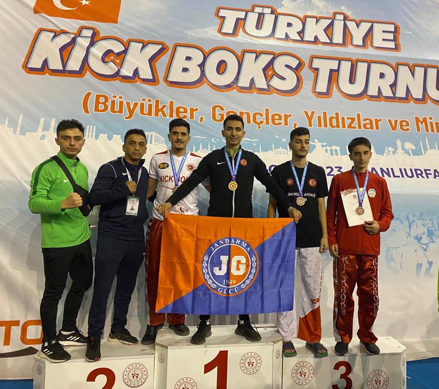 Türkiye Açık Kick Boks Turnuvasına Katılan Jandarma Gücü Sporcusu, JSGA Personeli J.Ütğm. Murat ALGÜL Türkiye 1'incisi Olmuştur