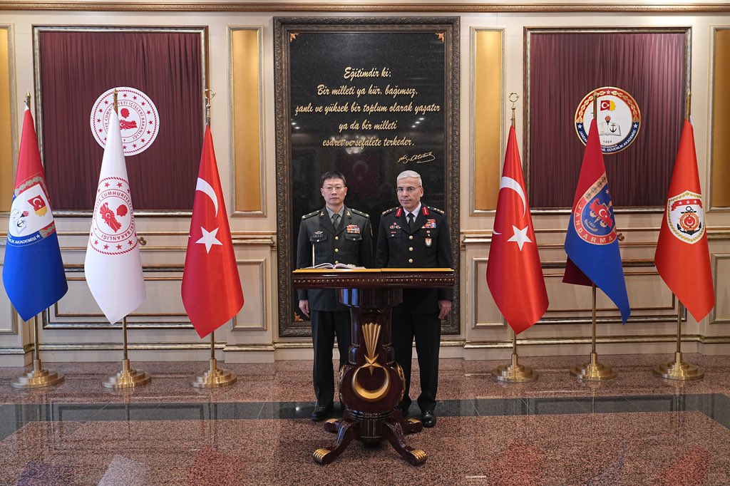 Çin Halk Cumhuriyeti Merkezi Askeri Komisyon Hizmet Yönetimi Bürosu Başkanı Tümgeneral Sayın ZHANG Shujie'nin Ziyareti